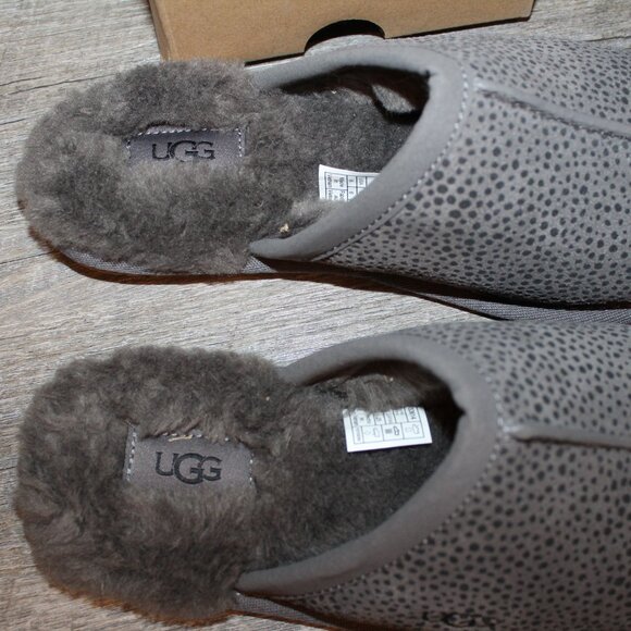 NIB UGG WOMEN'S PEARLE MICRO CHEETAH PRINT GRAY SUEDE SHEARLING LINED SLIPPERS - Picture 4 of 6